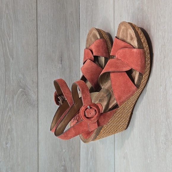 Sofft Women Casidy Leather Wedge Sandals shoes sz 9.5M - Picture 2 of 13